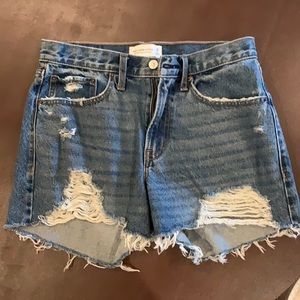 Abercrombie & Fitch Mid Rise Boyfriend Shorts